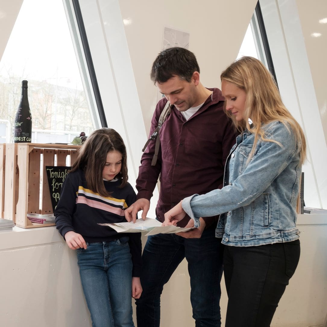 découvrez les meilleures attractions et services à remich, une charmante ville au bord de la moselle. profitez d'activités variées, de paysages pittoresques et de services de qualité pour un séjour inoubliable.