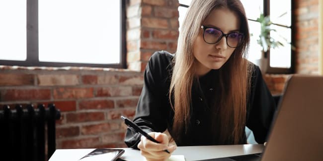 découvrez les avantages et inconvénients de l'entreprise individuelle : flexibilité, simplicité de gestion, mais responsabilité illimitée. informez-vous pour choisir la meilleure structure pour votre activité.