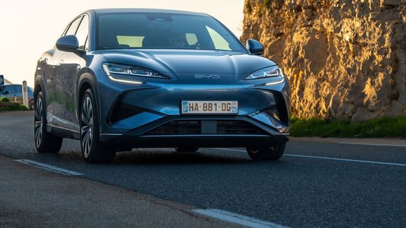 découvrez une analyse comparative de la fiabilité des voitures électriques chinoises et européennes, pour mieux choisir votre futur véhicule électrique.