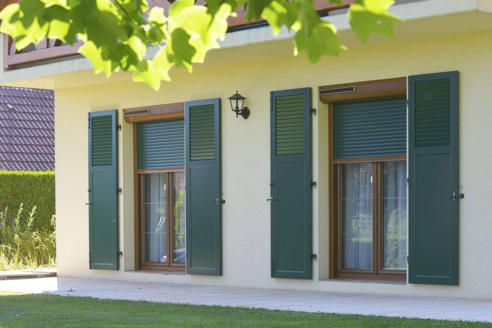 Pose de volets dans votre logement : ce que la loi vous autorise vraiment