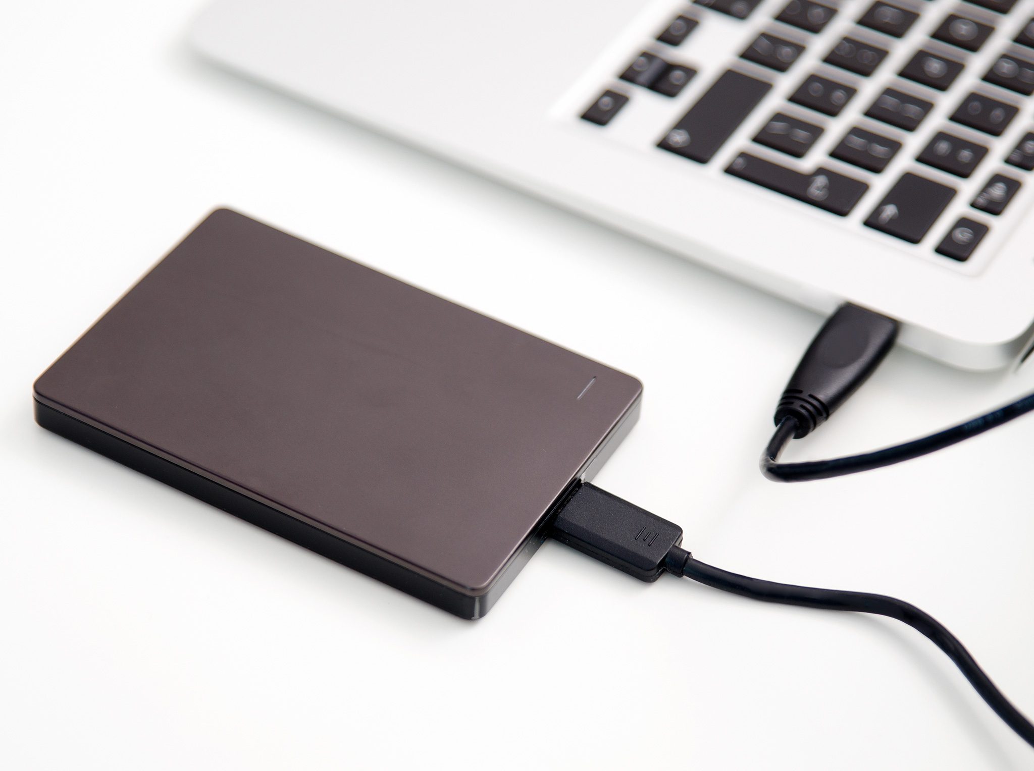 Disque dur externe : bien choisir, brancher et sauvegarder